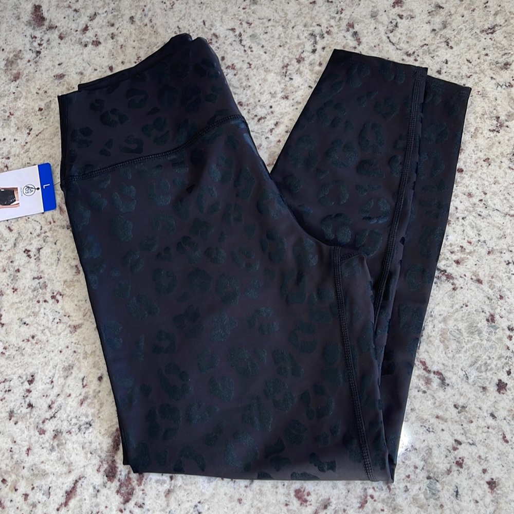 Sage leopard print leggings!